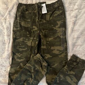 Camo American Eagle Joggers